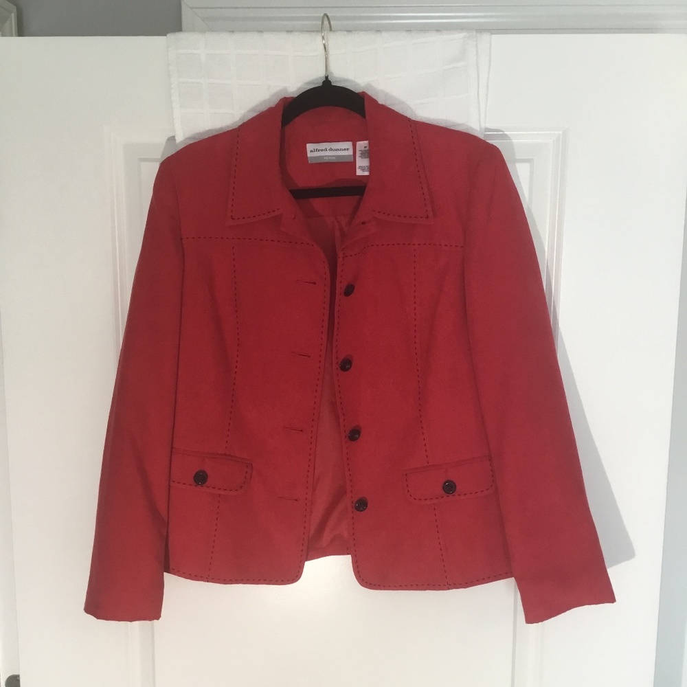 Alfred Dunner Ladies Lined Faux Suede Button Down Blazer Size 8P
